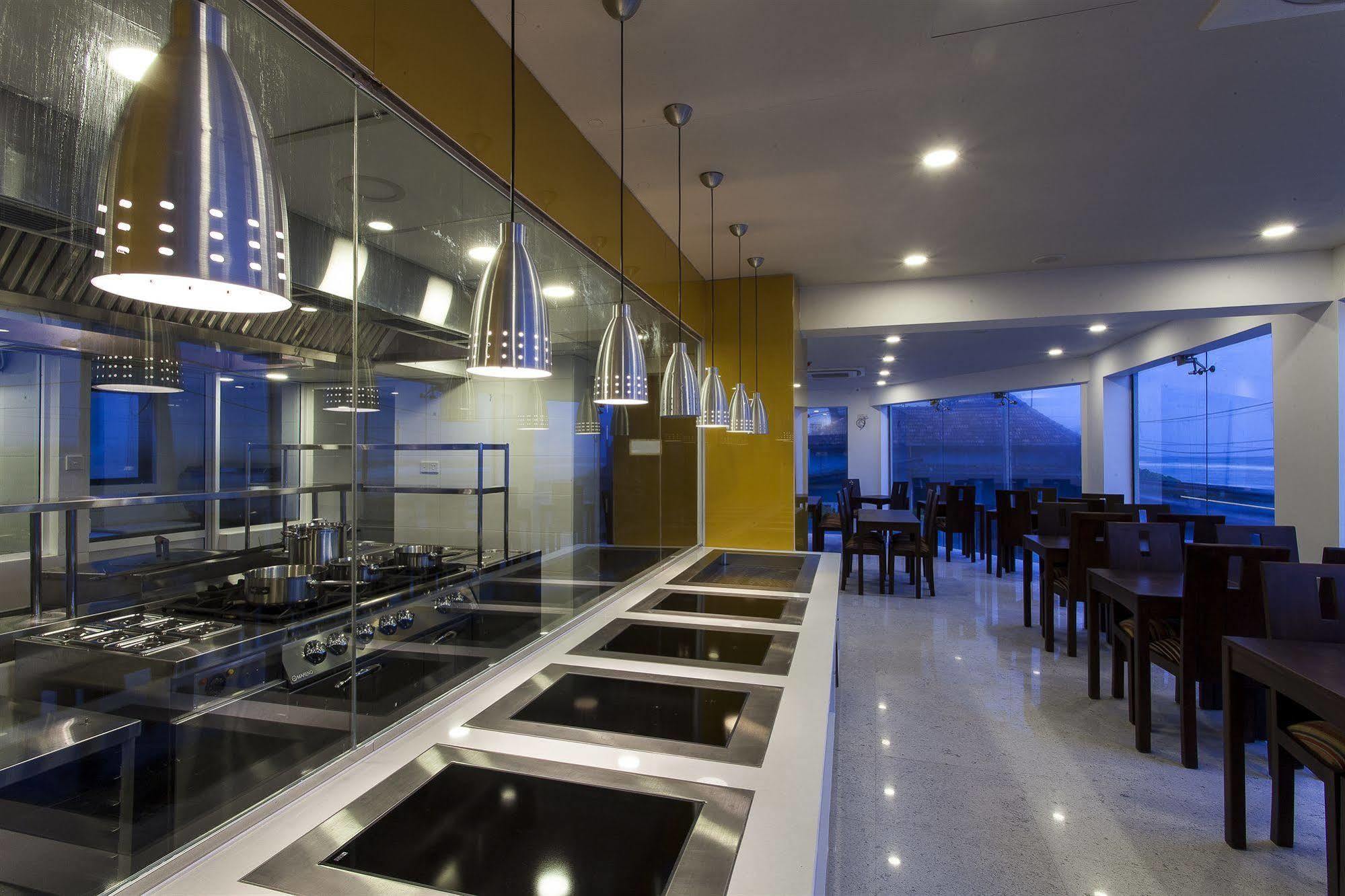 The Ocean 4* Colombo
